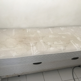 Vendo bicama box baú solteiro com cama auxiliar e colchão – Medidas: 070 cm largura, 188 cm comprimento, 17 cm altura